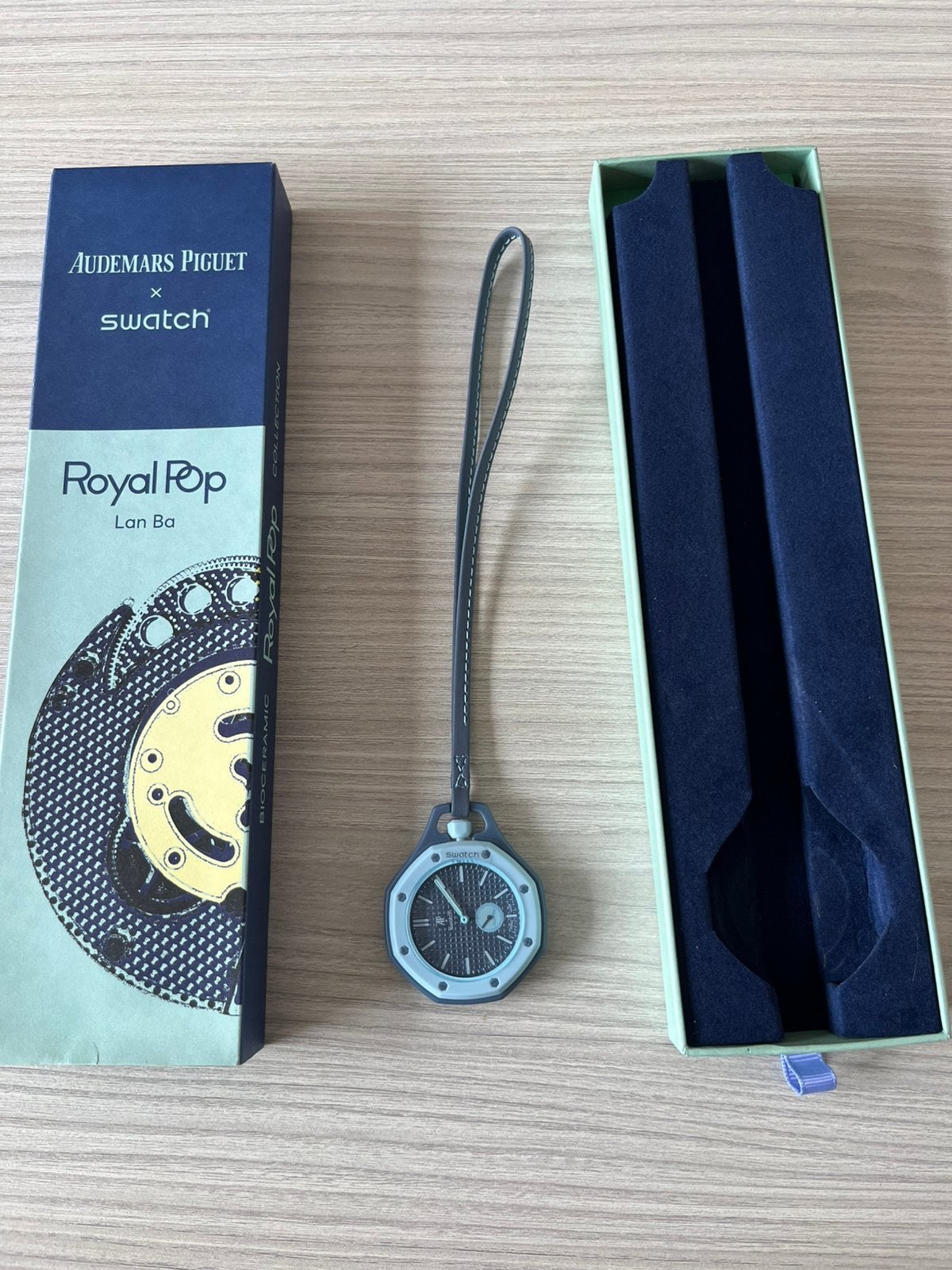 Swatch Audemars Piguet Bioceramic Royal Pop Lan Ba, Enlèvement ou Envoi, Comme neuf