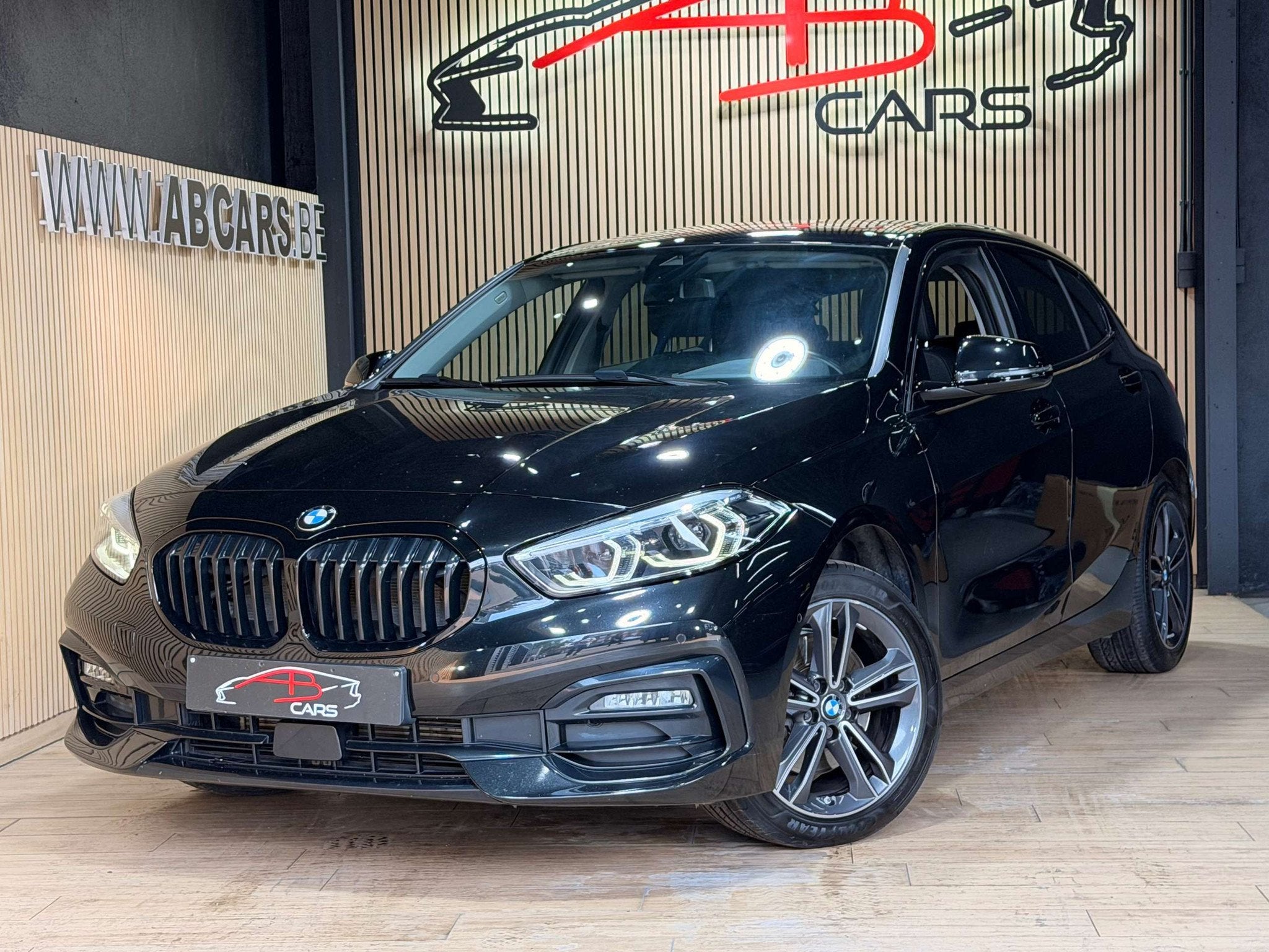 BMW 1 Serie 116 D * PACK SPORT * GARANTIE 12 MOIS * TOIT OUV, Auto's, BMW, Gebruikt, 116 pk, Zwart, Bedrijf