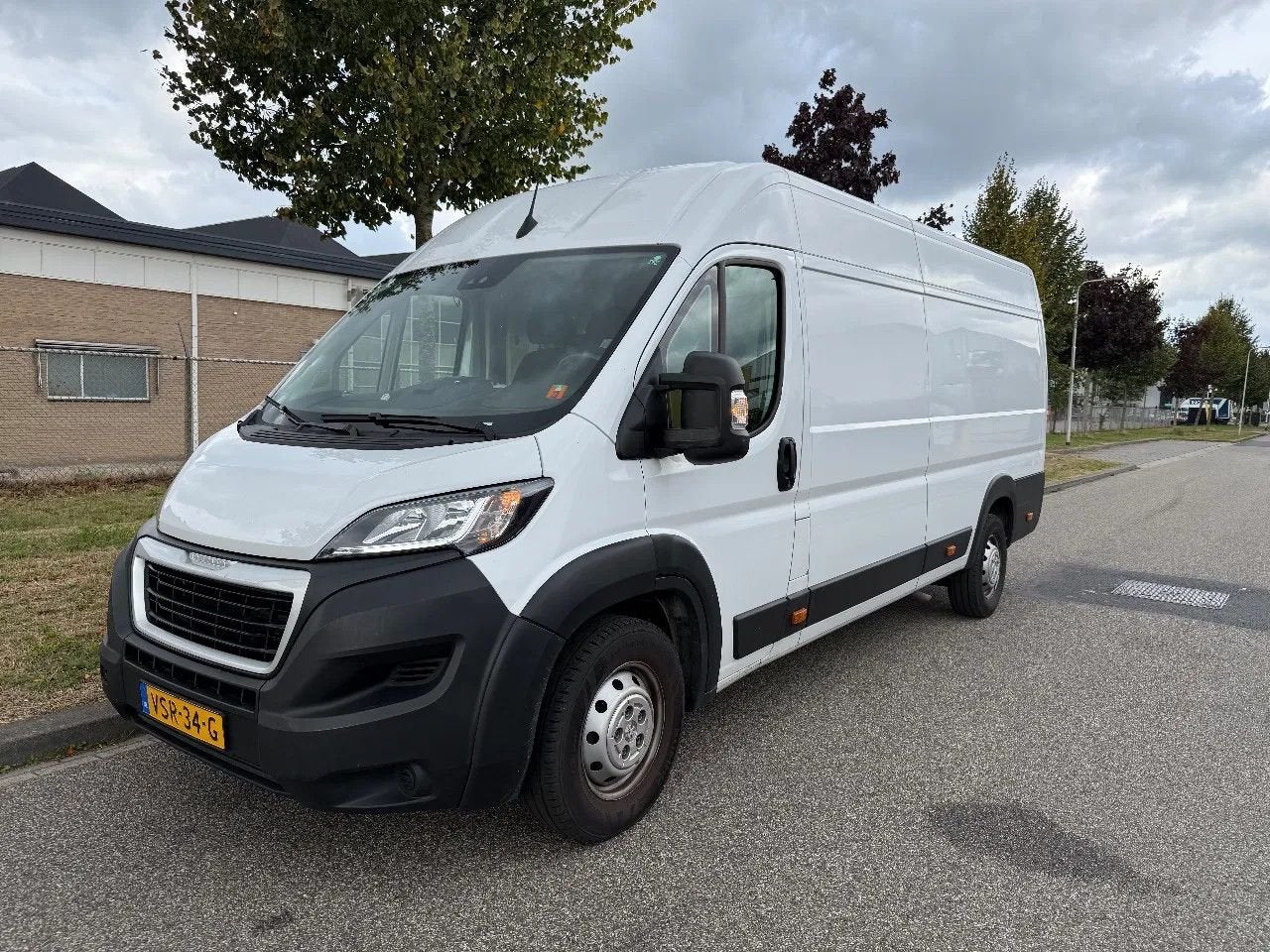 Peugeot Boxer 2.2 D 140 pk ! 2023, Achat, Boîte manuelle, Diesel, Air conditionné
