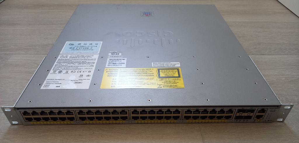 Cisco Catalyst 4948E-F switch, Ophalen, Zo goed als nieuw