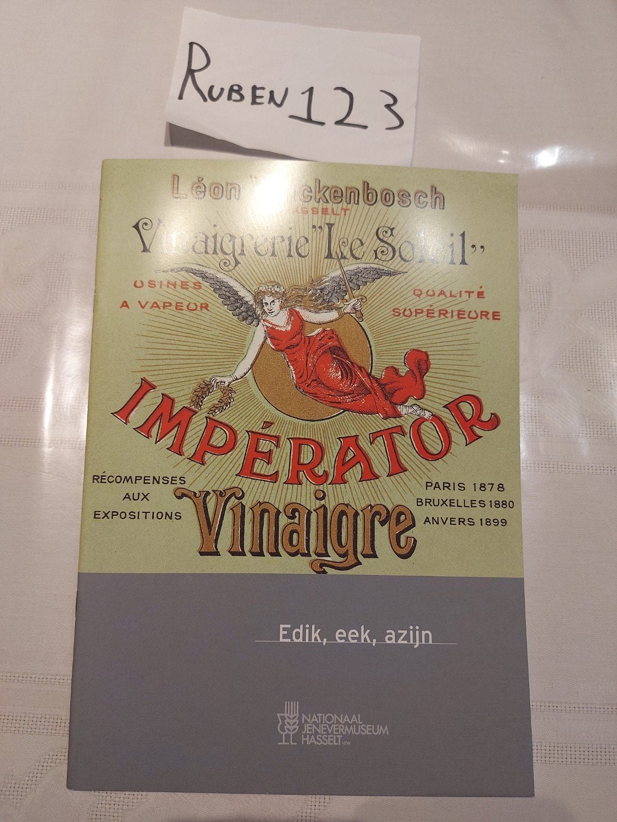 Edik, eek, azijn Jenevermuseum Hasselt, Boeken, Ophalen of Verzenden
