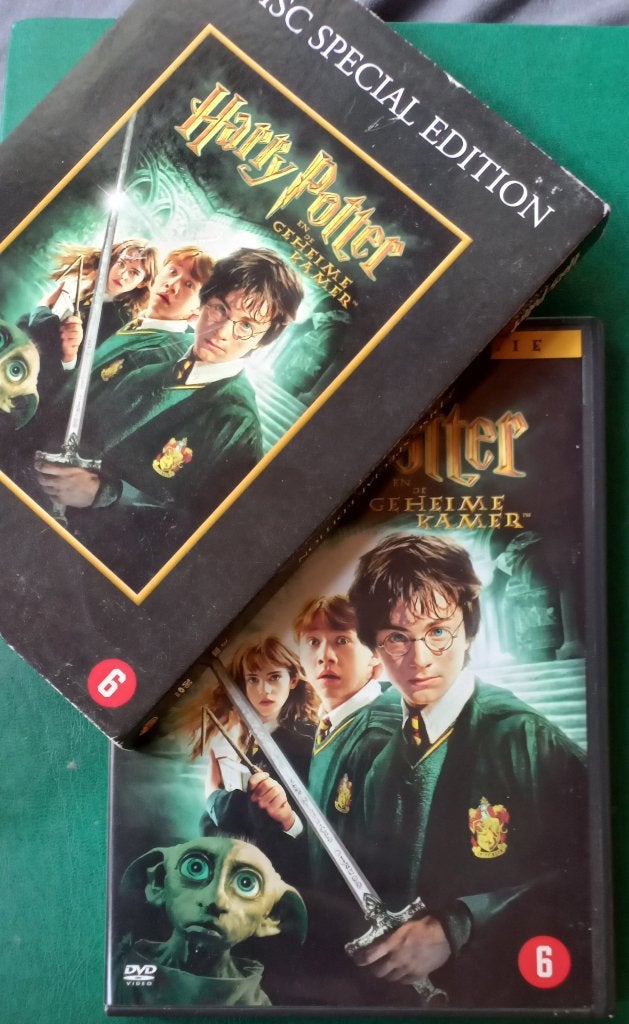 Harry Potter et la Chambre des secrets (2002) 2 disques, À partir de 6 ans, Comprend un boîtier, Enlèvement ou Envoi, Néerlandais