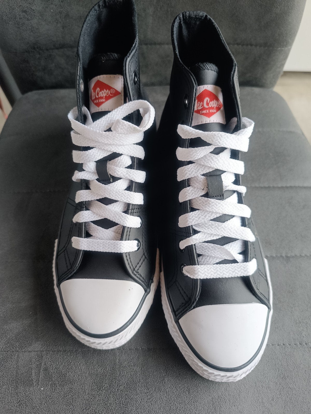 Chaussures hautes style Converse, Neuf, Lee cooper, Enlèvement, Noir