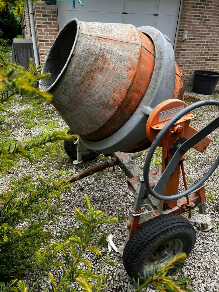 Betonmixer op benzine, Doe-het-zelf en Bouw, Ophalen, Zo goed als nieuw