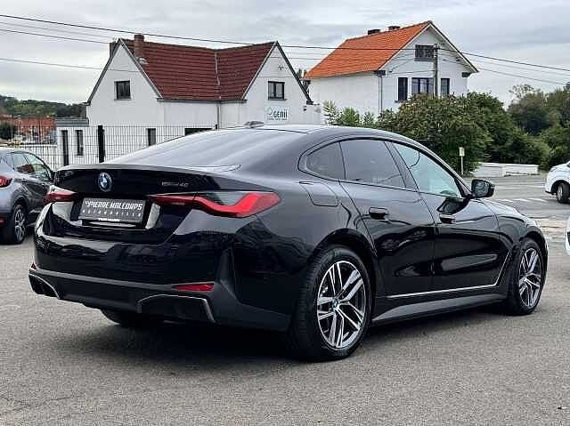BMW i4 83.9 kWh eDrive40 / NAV / CUIR / HUD / MEMORY /, Auto's, Automaat, Overige modellen, Zwart, 248 kW