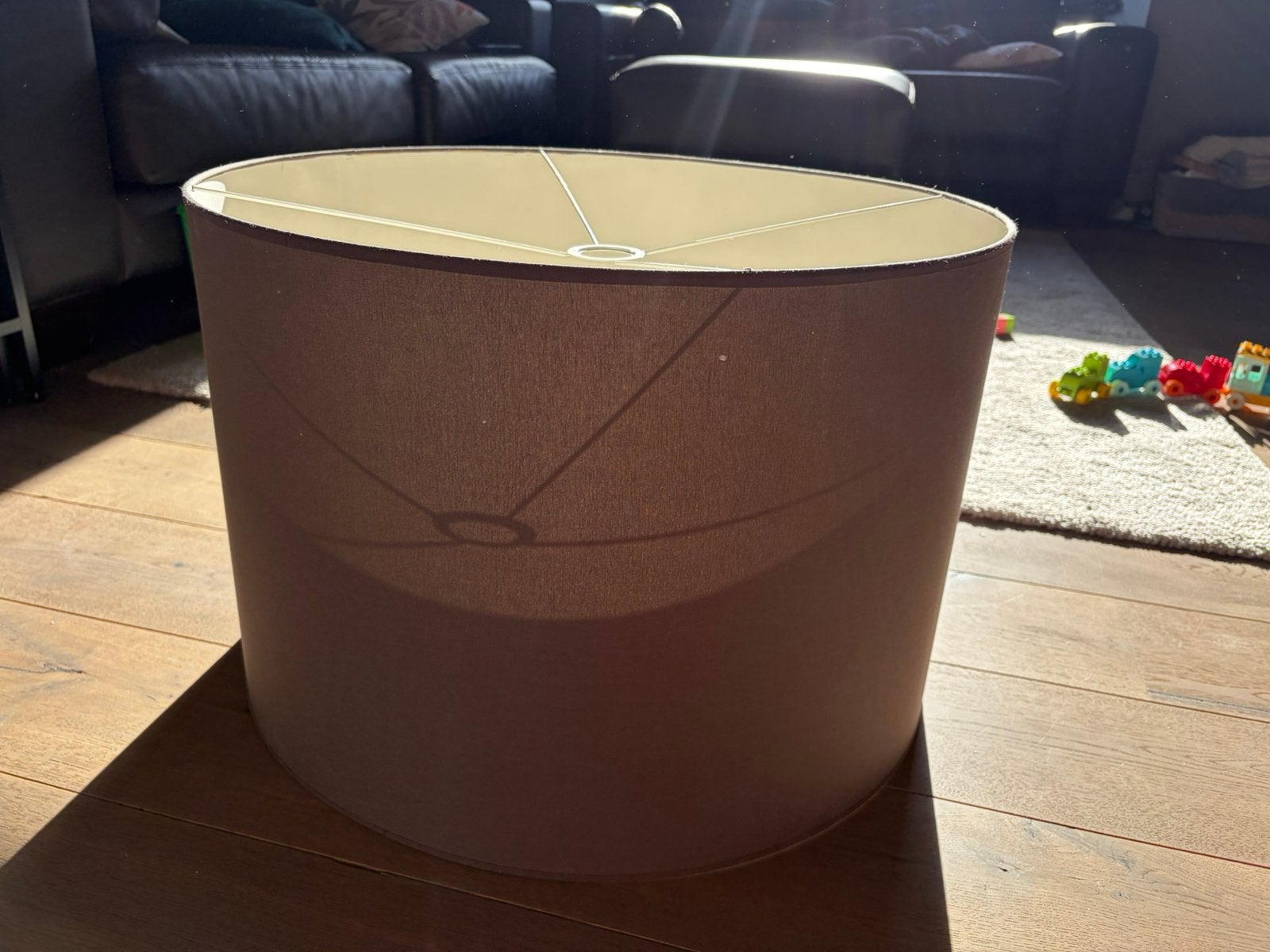 Grijze lampenkap met diameter van 60cm, Huis en Inrichting, Rond, Zo goed als nieuw, Grijs, 60 cm