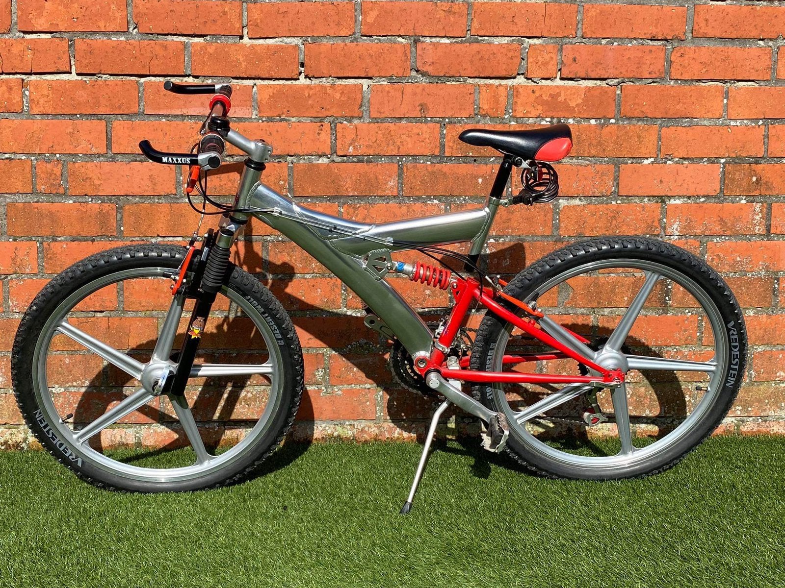 Mountainbike, Ophalen, Zo goed als nieuw