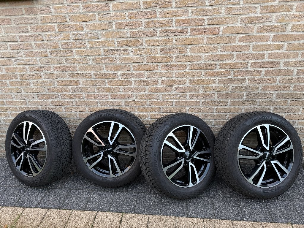 17 inch velgen + winterbanden VW T-Roc, Auto-onderdelen, Ophalen, Velg(en), 17 inch, Winterbanden
