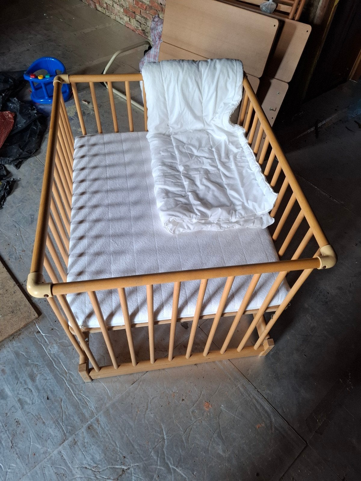Park Childwood + matelas et housse de couette, Enlèvement