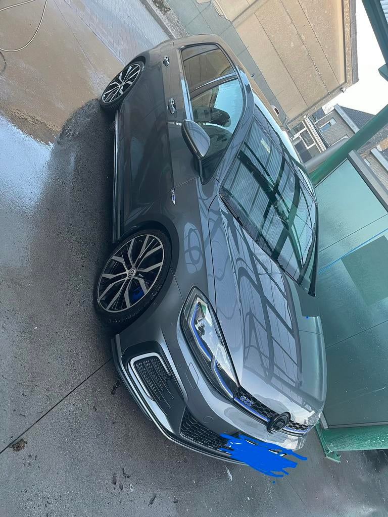 Hallo, ik heb een Golf 7 GTE, Auto's, Volkswagen, Particulier, Golf, Adaptive Cruise Control, Airbags, Airconditioning, Alarm