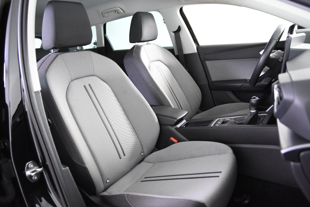 Seat Leon ST 1.5 TSI *1ste Eigenaar*Navigatie*Carplay *, Auto's, Seat, Voorwielaandrijving, Dealer onderhouden, 1498 cc, 4 cilinders