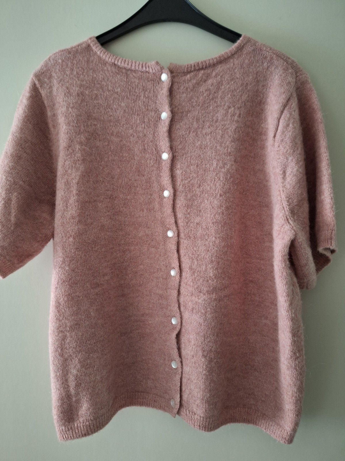 trui m42 met knopen op de rug, Kleding | Dames, Ophalen of Verzenden, Zo goed als nieuw