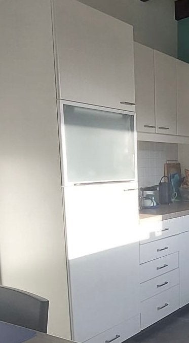 klapdeur in matglas en mat zilveren rand, Ophalen, 50 tot 100 cm, Zo goed als nieuw, Minder dan 100 cm