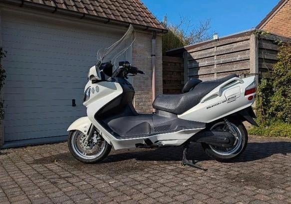 Suzuki Burgman 650 Executive (2011 - 15677 km), Motoren, Quickshifter, Motorrijbewijs A, 638 cc, Particulier