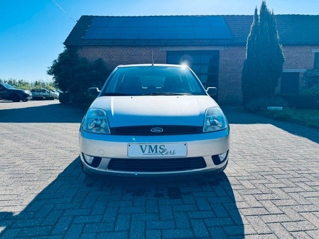 Ford Fiesta 1.4 Benzine * Trekhaak * Airco * Garantie, Auto's, Stof, Elektrische ramen, Zwart, 4 cilinders