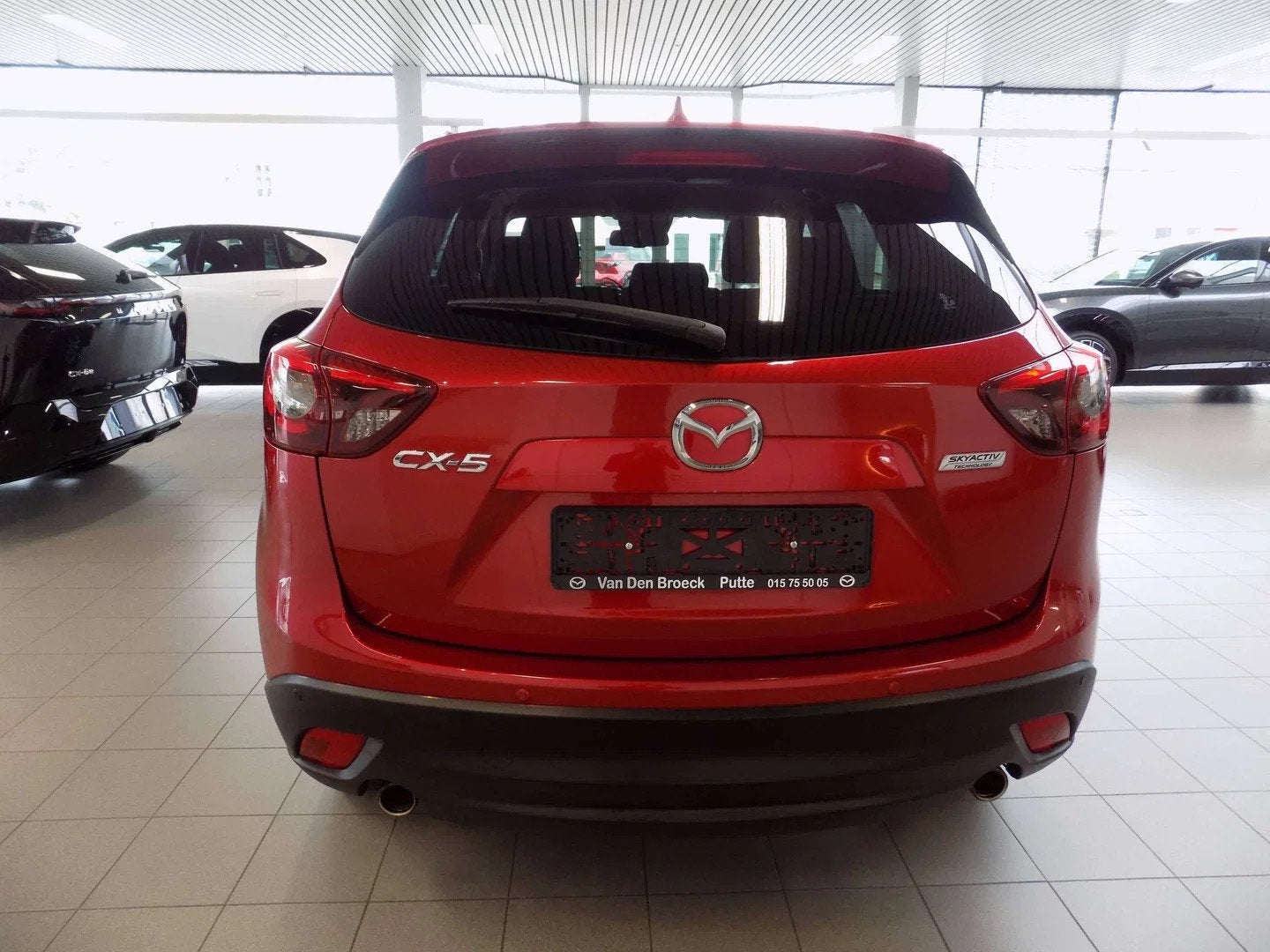 Mazda CX-5 2.0i SKYACTIV-G 2WD Premium Edition, Rouge, Euro 6, Entreprise, Boîte manuelle
