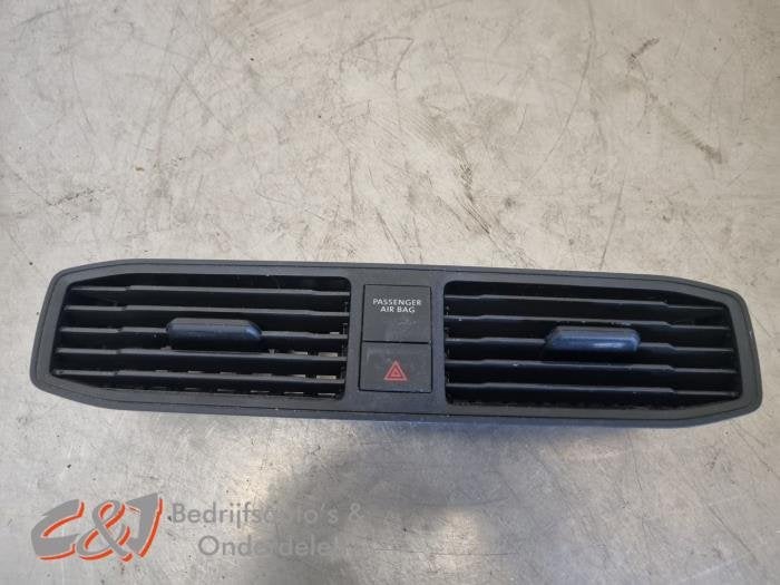 Grille aération tableau de bord d'un Volkswagen Caddy, Autos : Pièces & Accessoires, Tableau de bord & Interrupteurs, Volkswagen