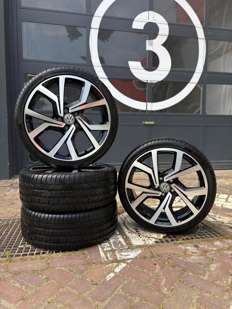19” Volkswagen Golf GTI “Brescia” velgen NIEUW, Auto-onderdelen, Banden en Velgen, Banden en Velgen, Zomerbanden, 19 inch, 225 mm
