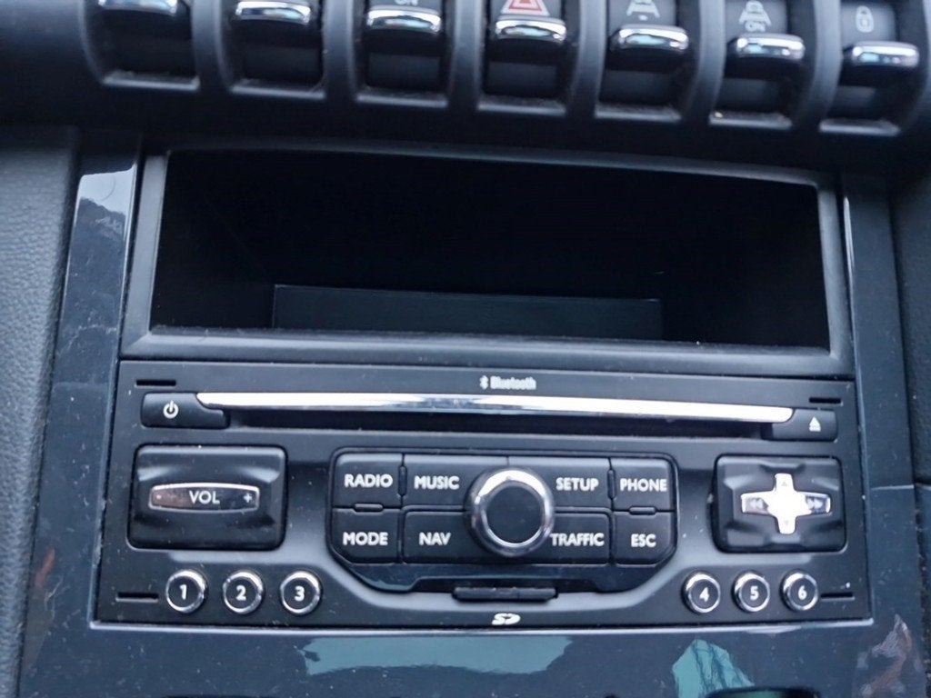 RADIO Peugeot 3008 I (0U / HU) (01-2009/08-2016) (|6579CE|), Kontakt-peugeot@peugeot.com, Gebruikt, Peugeot Deutschland GmbH, Bahnhofsplatz
65423  Rüsselsheim, DE