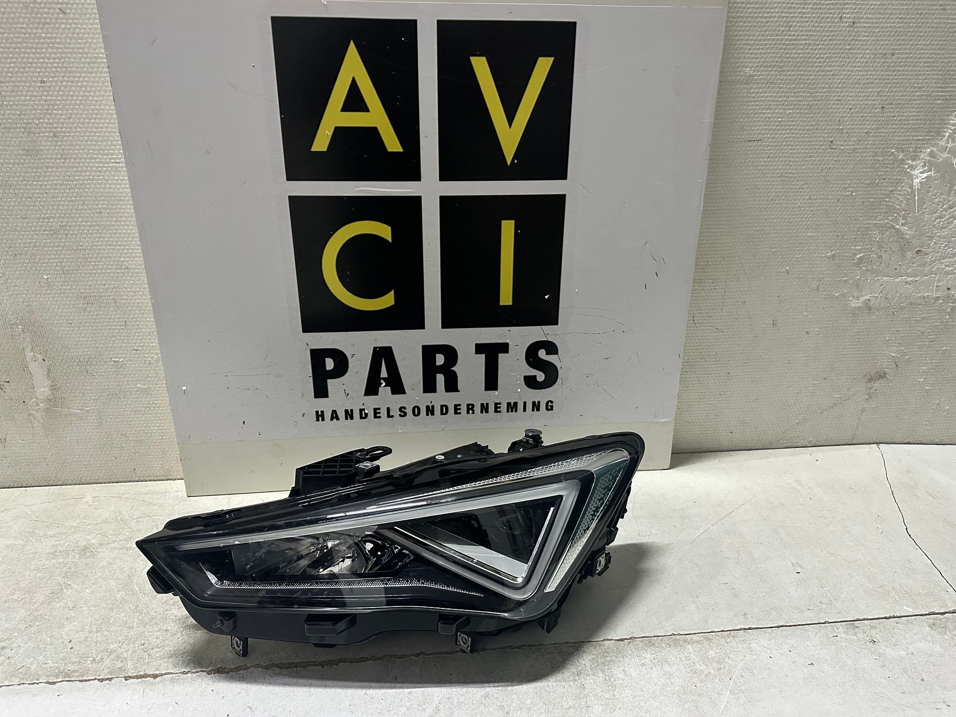 Koplamp Seat Cupra Formentor Led links 5FB941007H, -, Utilisé, Autres marques automobiles, -