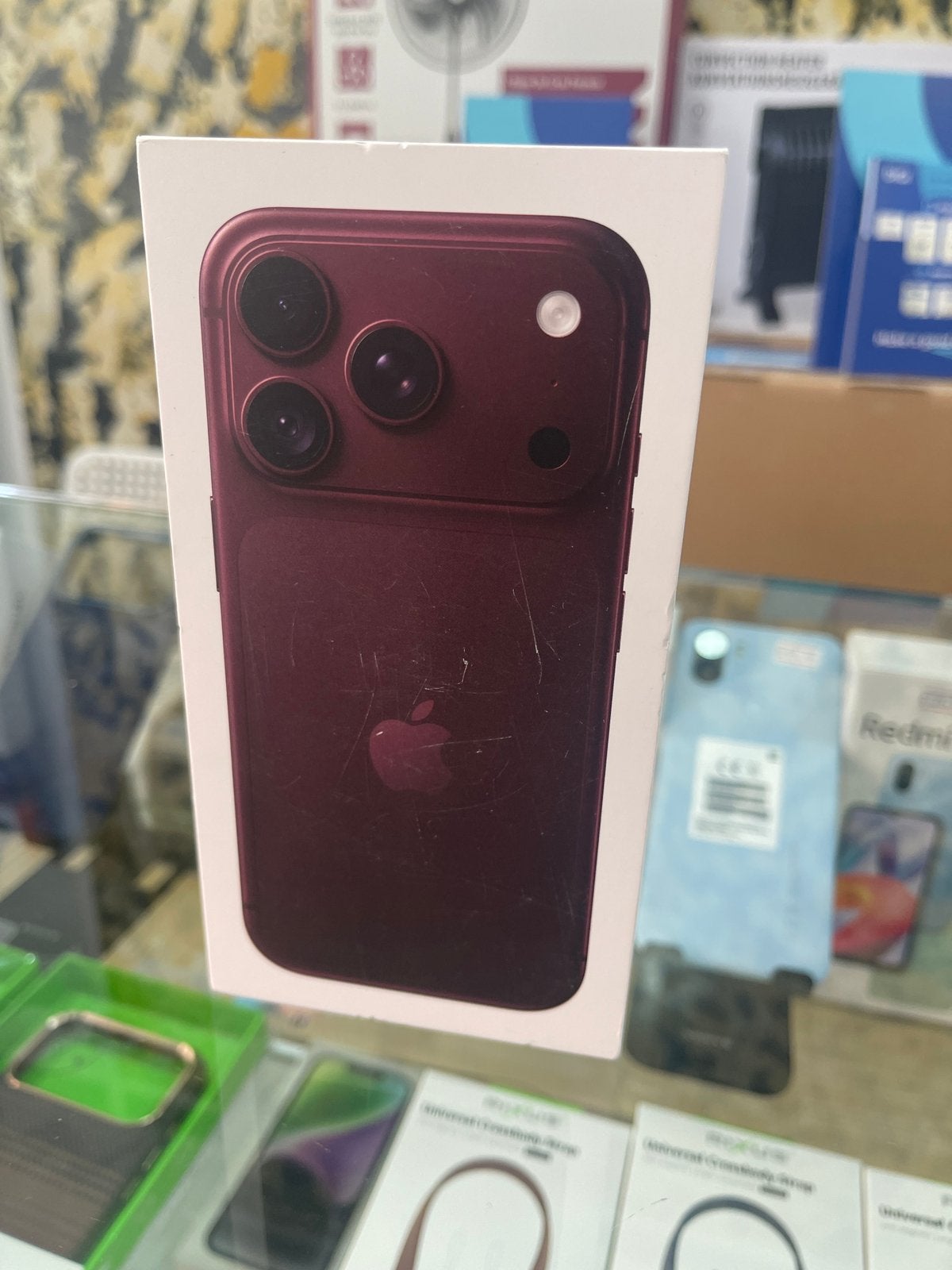 Je mets en vente mon iPhone 18 Pro Max 256 GO Burgundy, Enlèvement, Neuf