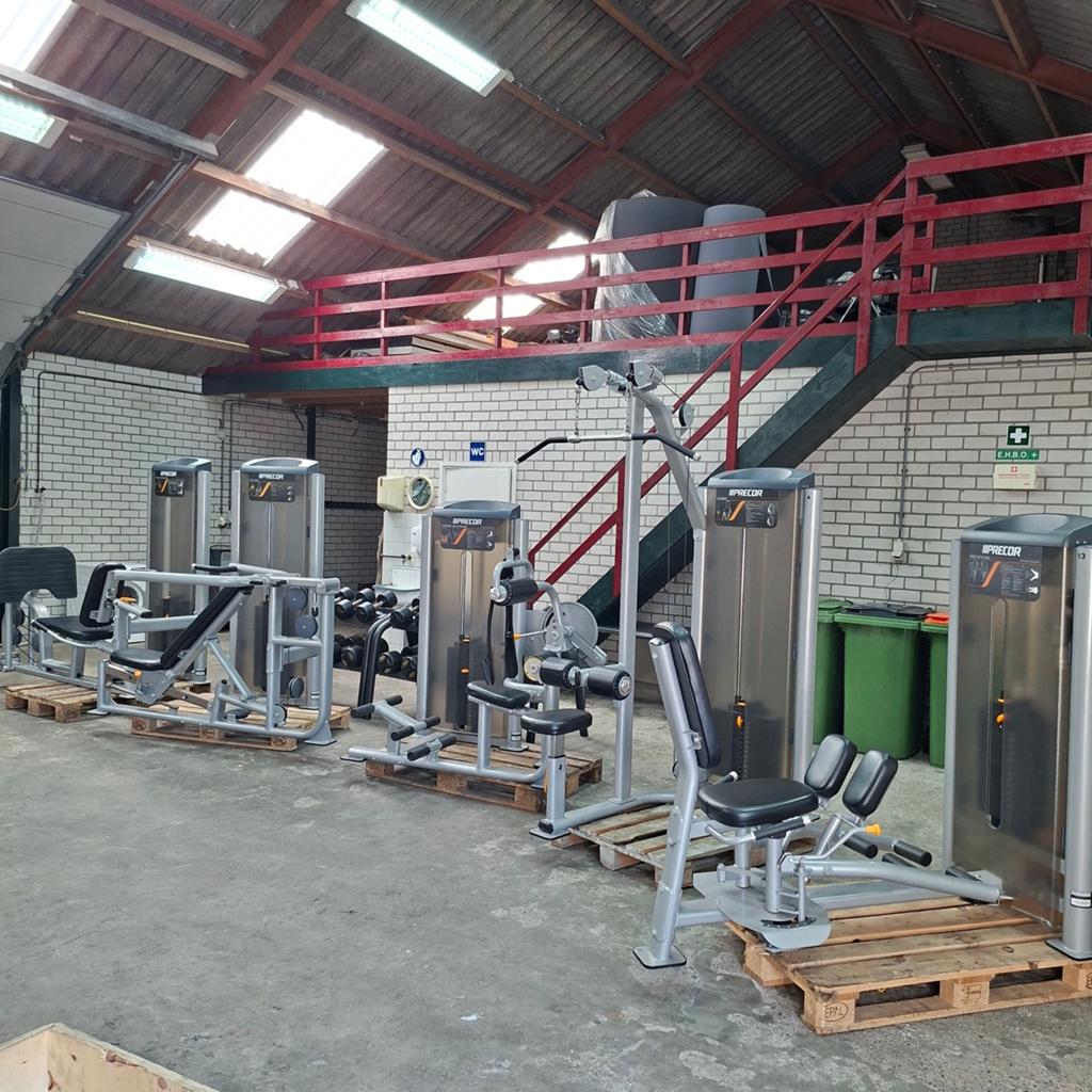 Precor usa   5 x Kracht Machines   Compleet Gym, Ophalen