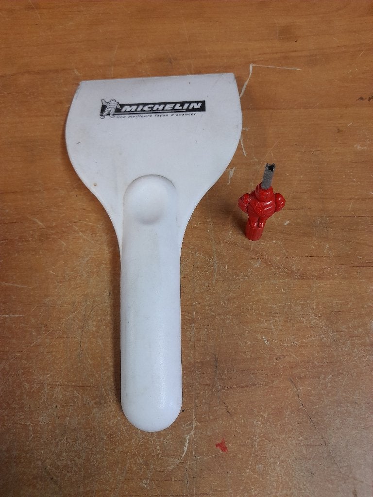 ancienne raclette et demonte obus michelin, Enlèvement ou Envoi, Utilisé, Autres types