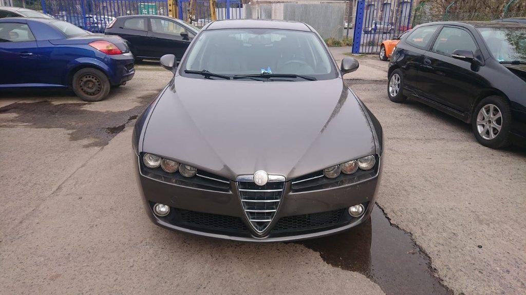 Alfa Romeo 159 diesel 2007 196000km bt auto clim GARANTIE, Auto's, Alfa Romeo, Bedrijf, Te koop, ABS, Airbags, Airconditioning