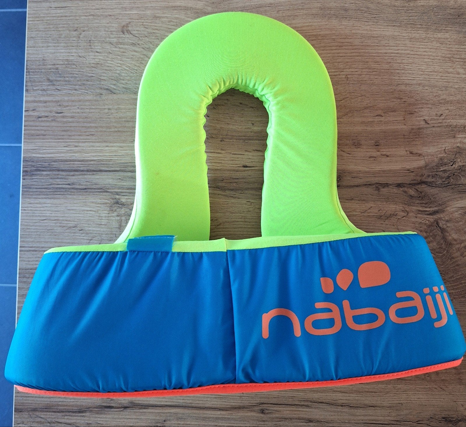 Nabaiji zwemvest 25-35kg uitstekende staat, Enfants & Bébés, Maillots de bain pour enfants, Comme neuf, Taille unique, Garçon ou Fille