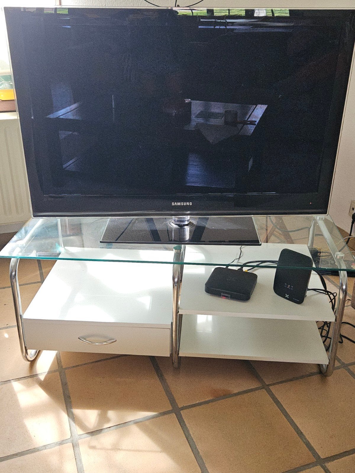 meuble TV- table basse, Enlèvement, Verre