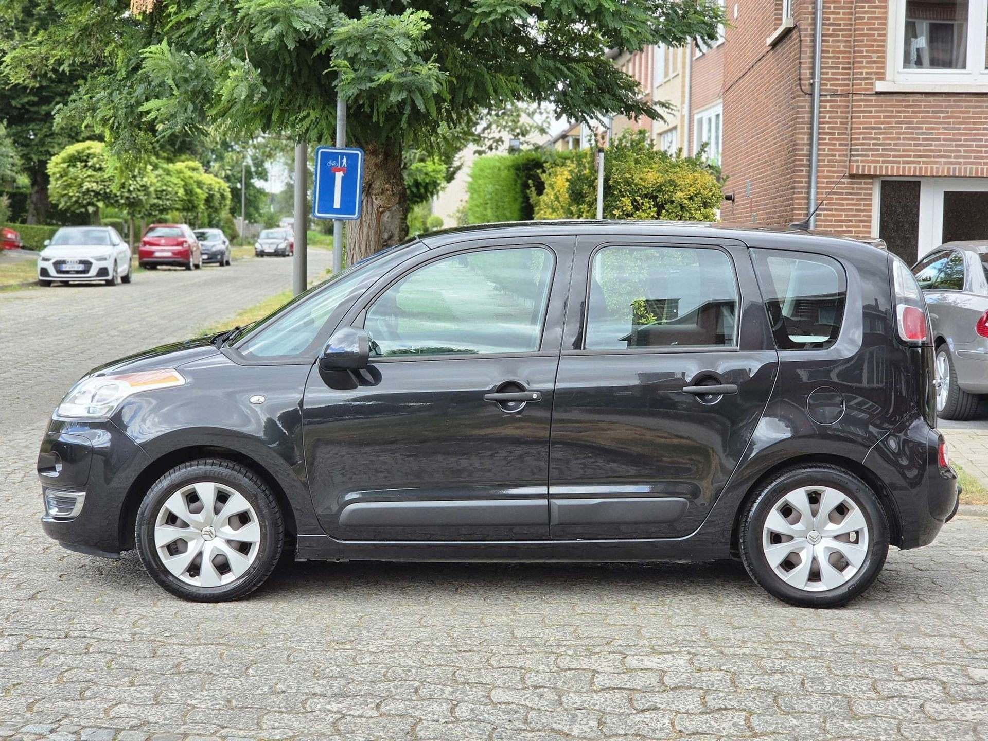 Citroen C3 Picasso 1.4i VOLLEDIGE ONDERHOUDSBOEKJE GEKEURD V, Auto's, Citroën, Euro 5, Stof, Gebruikt, Zwart