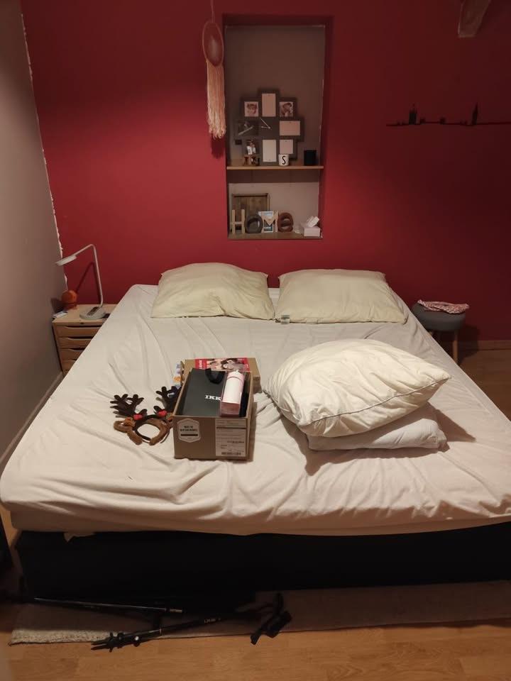 Lit 180x200 IKEA, Comme neuf, Enlèvement, Autres types, Deux personnes