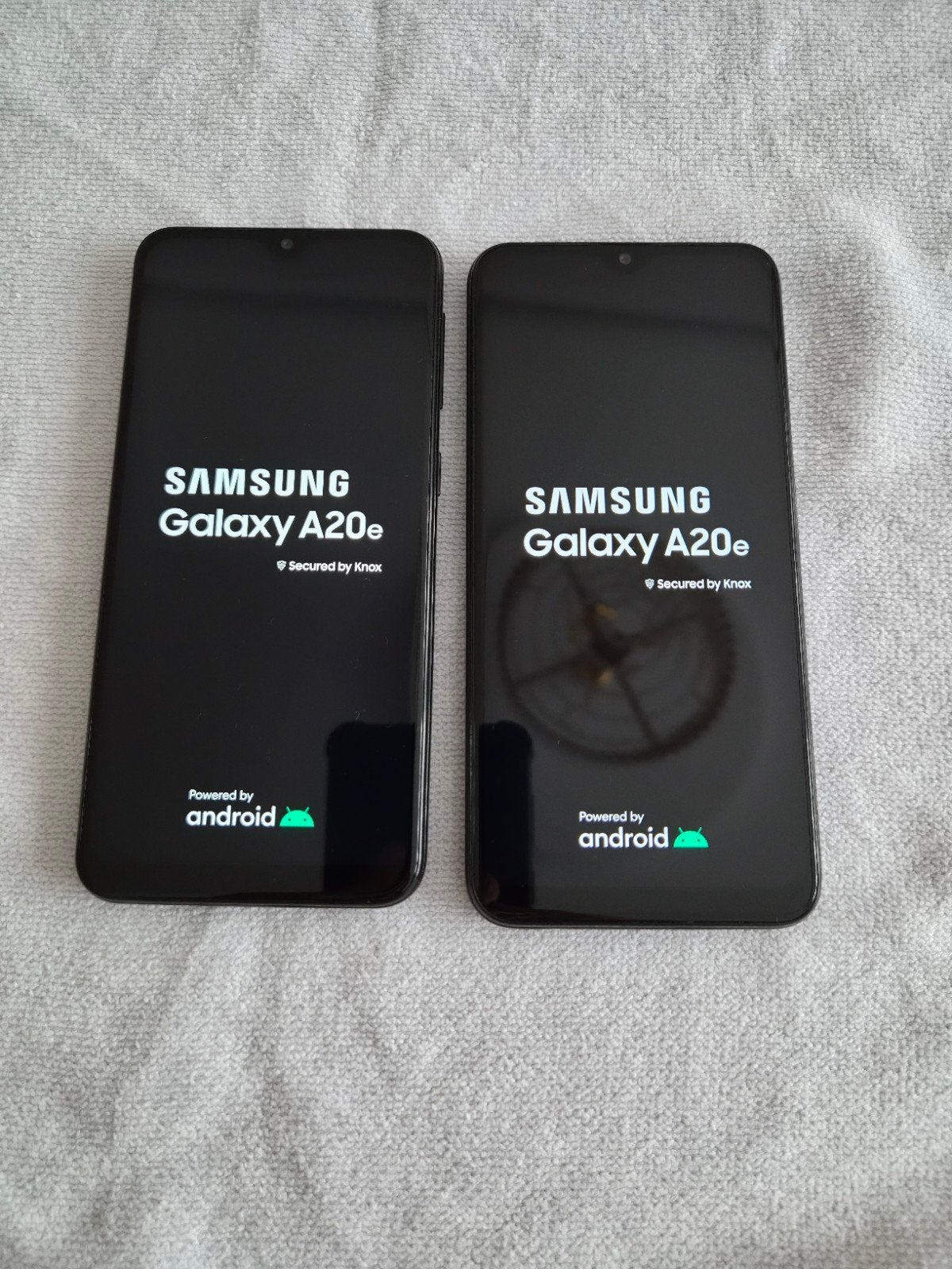 Samsung galaxy a20e 32gb 2sim 2stuks, Telecommunicatie, Ophalen of Verzenden
