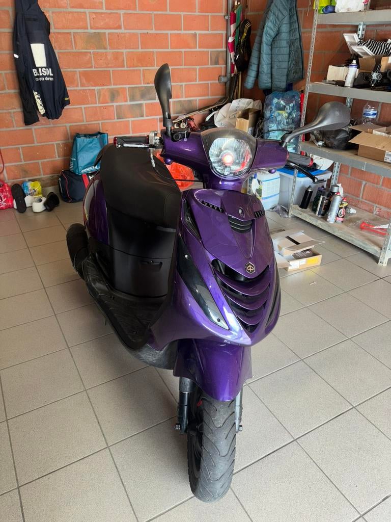 PIAGGIO ZIP 2 tonnes, Vélos & Vélomoteurs, Scooters | Piaggio, Comme neuf, Zip, Enlèvement