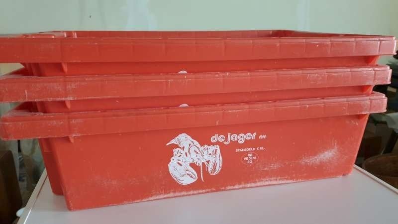 3x bak, 10€ statiegeld bij DeJager, Kielsbroek 21, ntwerpen, Ophalen