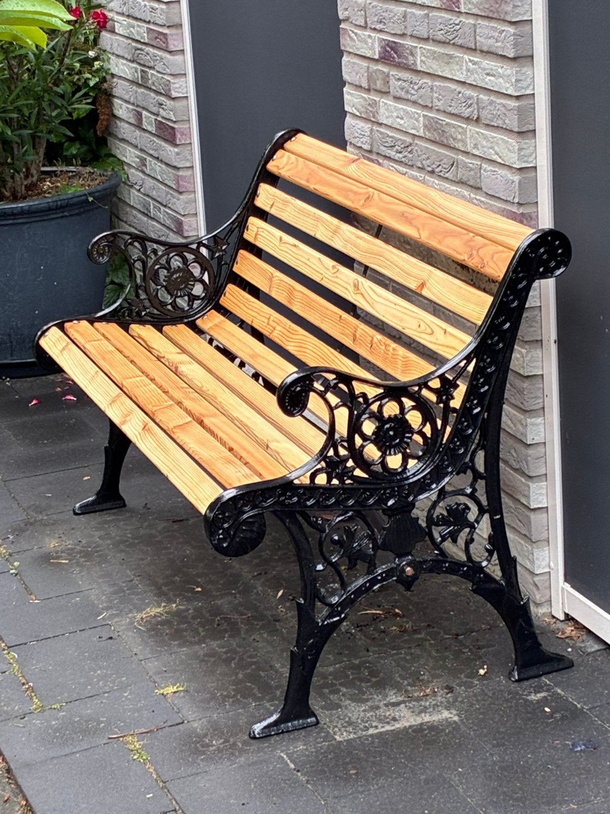 Banc de jardin en fonte,, Enlèvement, Neuf, Bois
