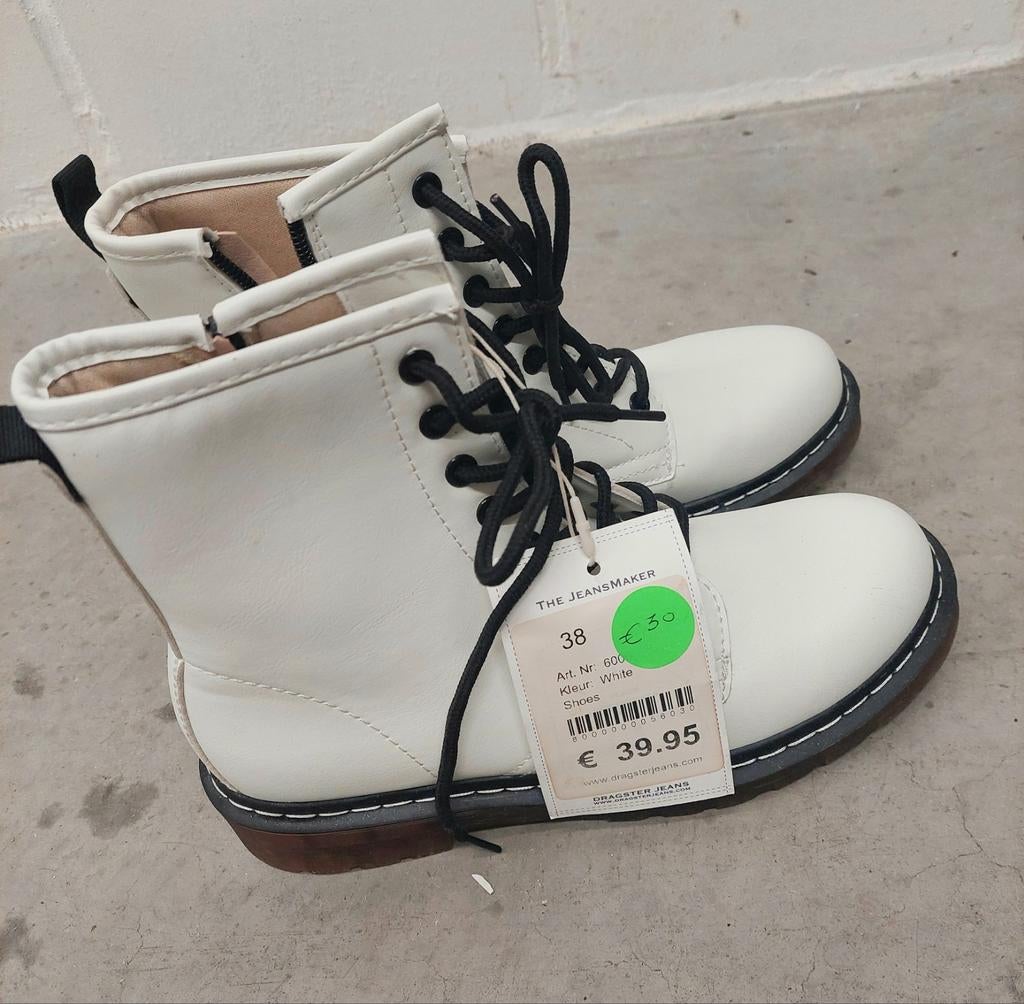Nieuwe laarsjes maat 38, Kleding | Dames, Schoenen, Wit, Lage of Enkellaarzen, Nieuw, Ophalen of Verzenden