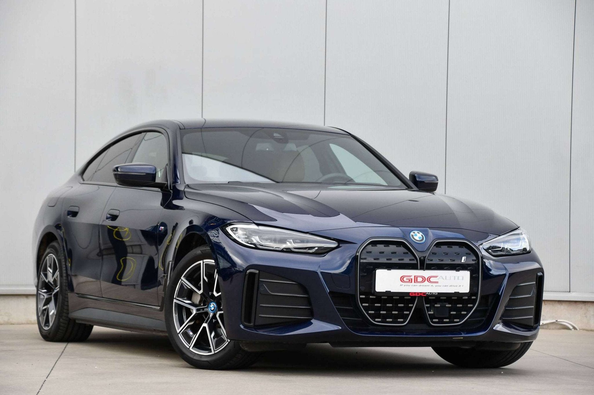 BMW i4 I4 40 l Gran-Coupé l M-Sport l Zetelverwarming l Ada, Auto's, Achterwielaandrijving, Gebruikt, 340 pk, Blauw