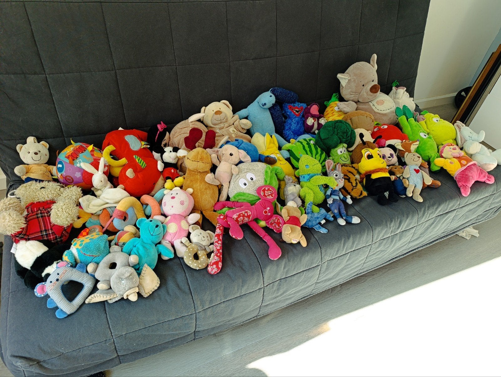 Lot de peluches, Enlèvement