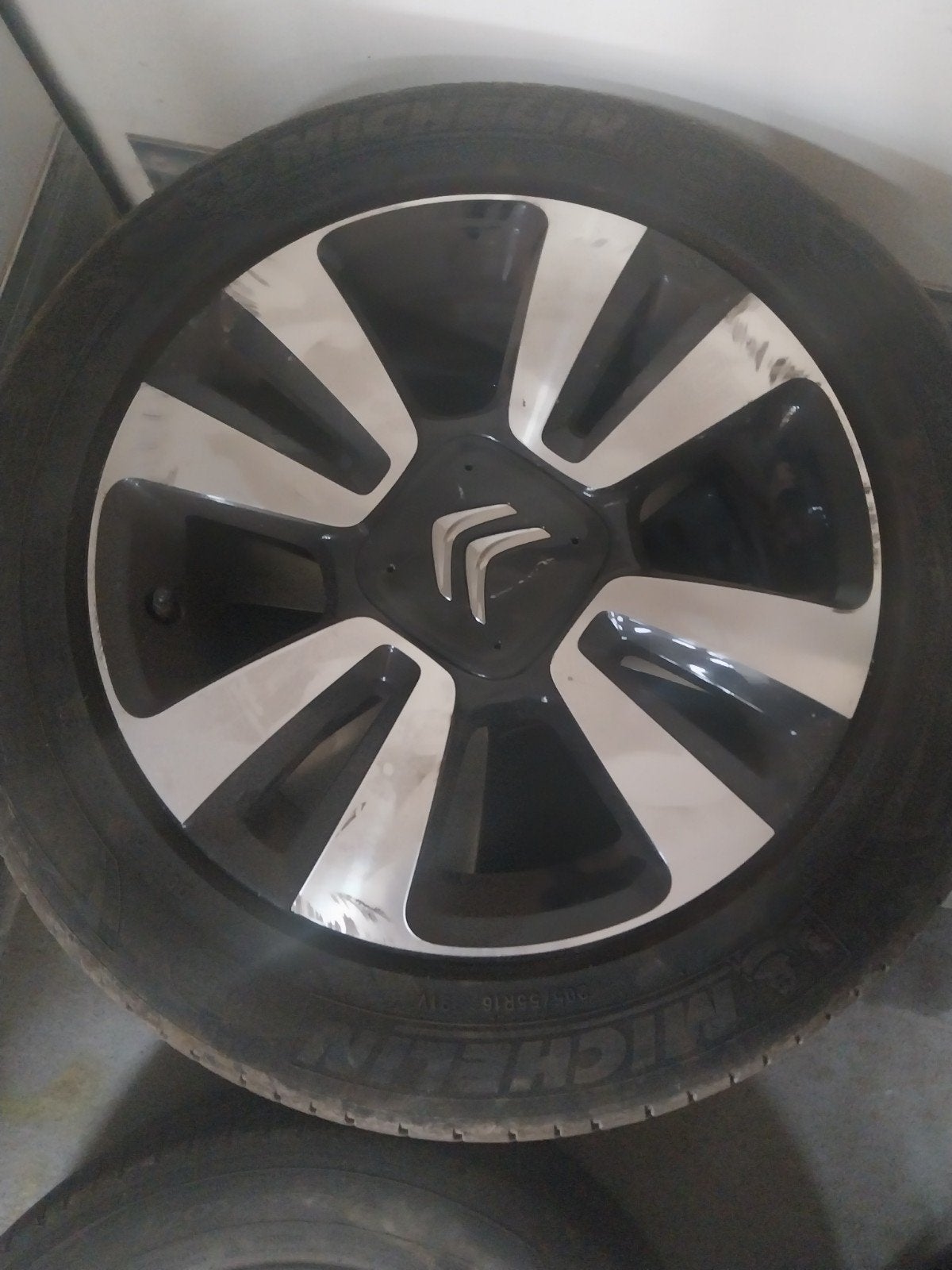 Michelin  banden, Auto diversen, Wieldoppen, Ophalen