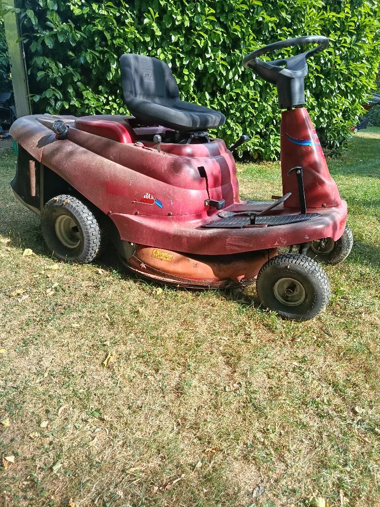 A vendre pour pièces tracteur tondeuse toro, Jardin & Terrasse, Tondeuses autoportées, Utilisé, 90 à 120 cm, Bac de ramassage