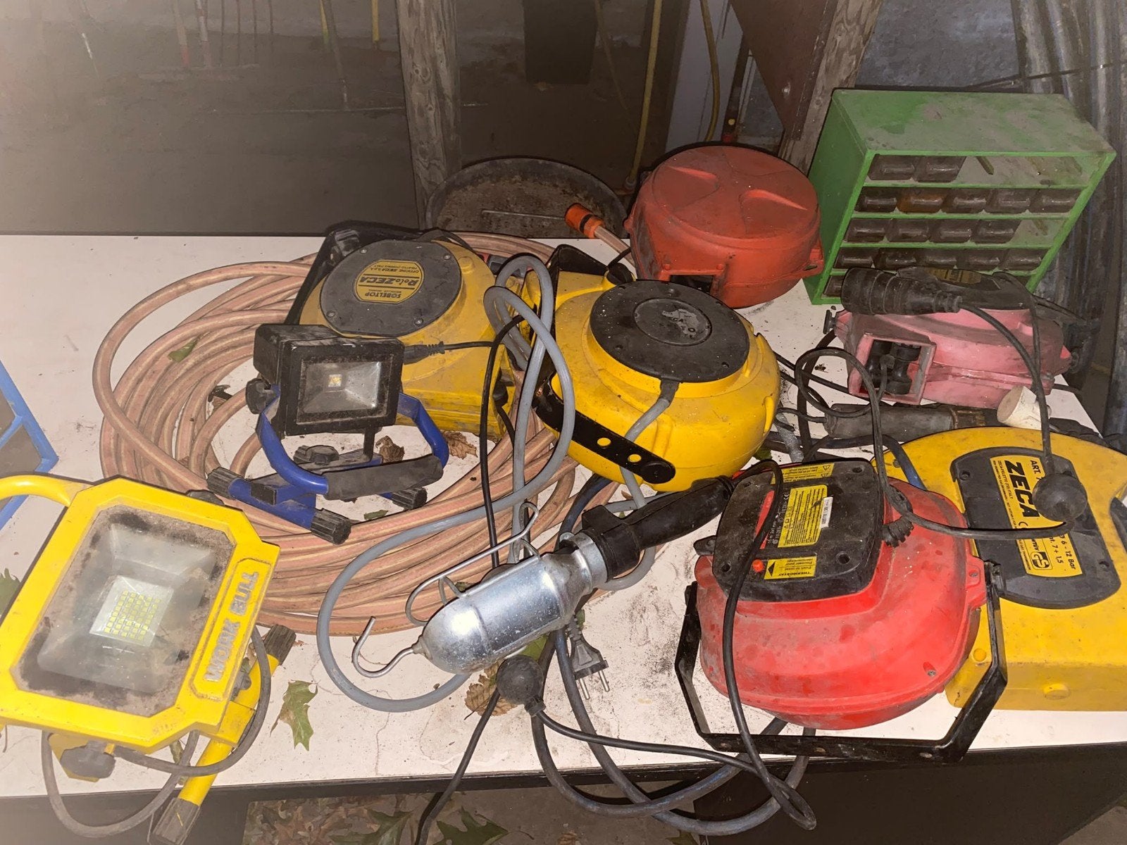 Verlengkabels + verlichting + 2 LED-spots, Doe-het-zelf en Bouw, Ophalen