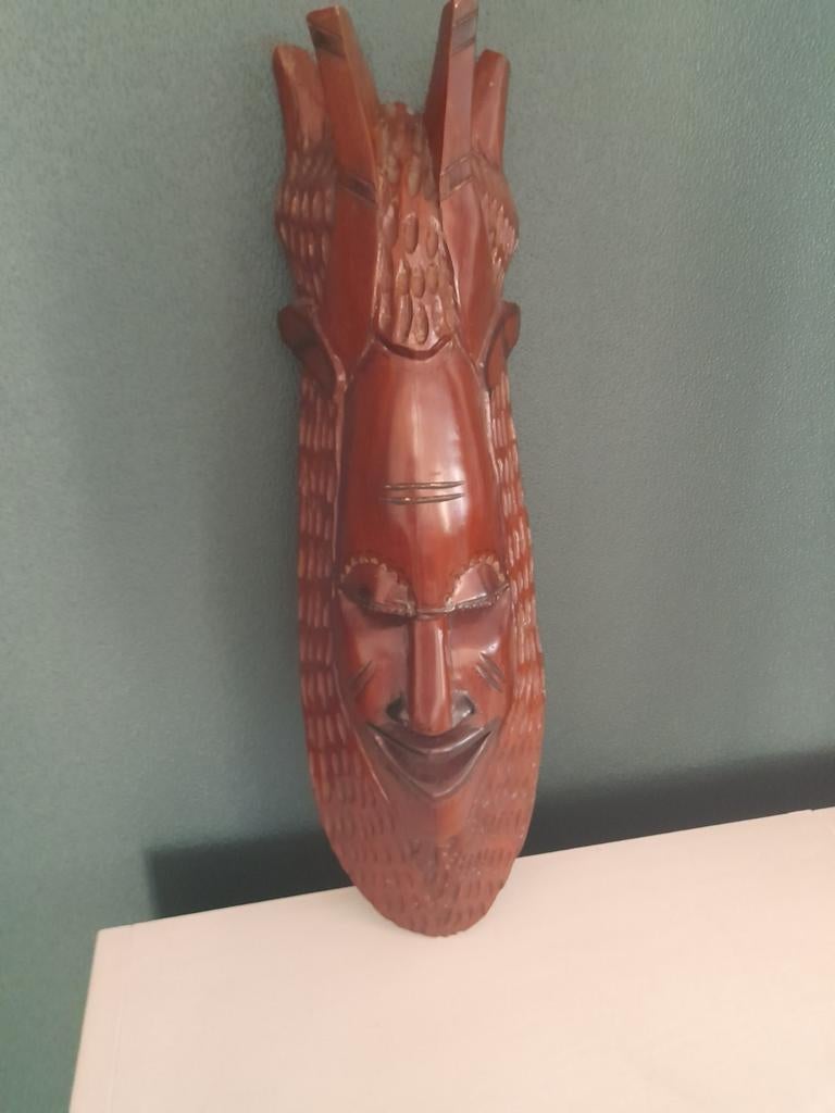 Afrikaans masker, Ophalen