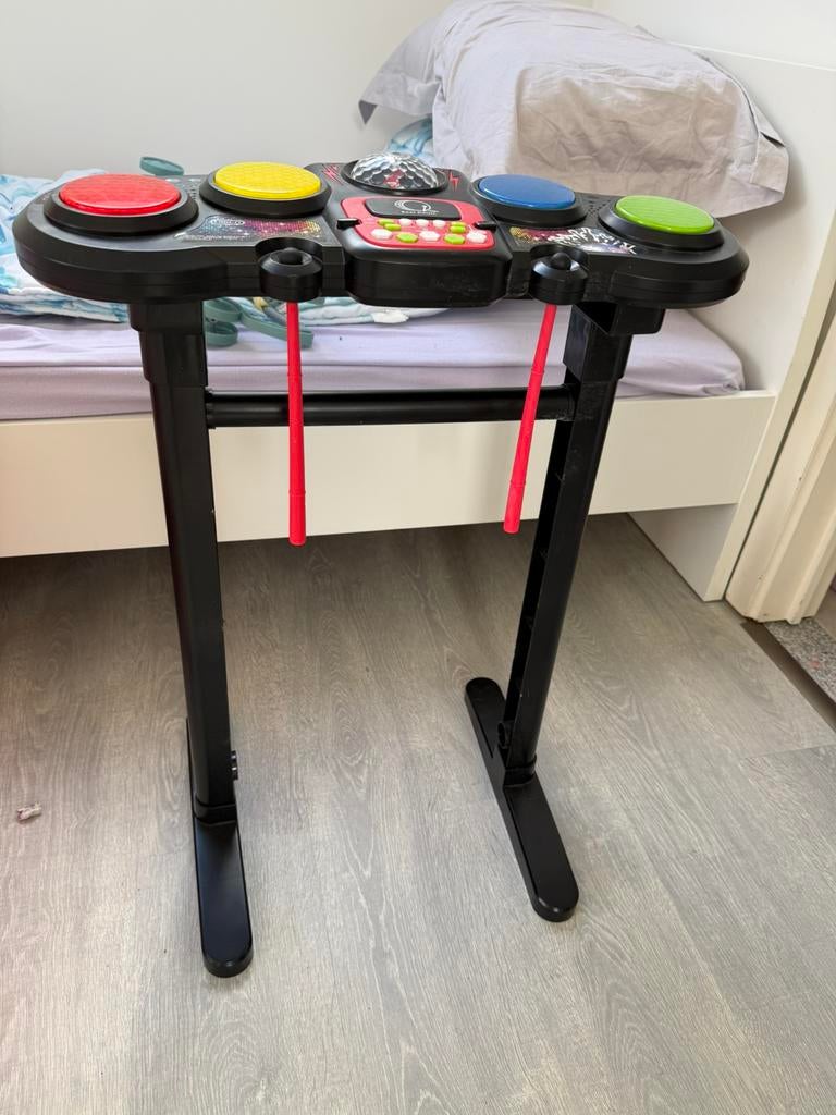 Une batterie DJ comme neuve, Enlèvement