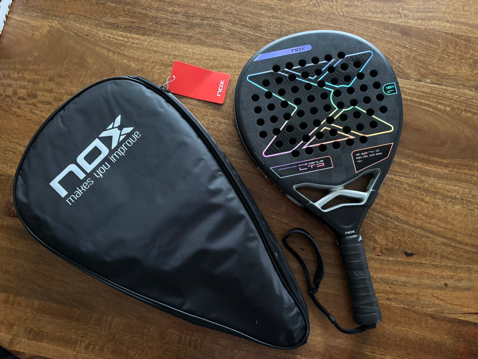 Nox AT10 Genius Limited Edition, Sport en Fitness, Ophalen of Verzenden, Zo goed als nieuw, Padelracket