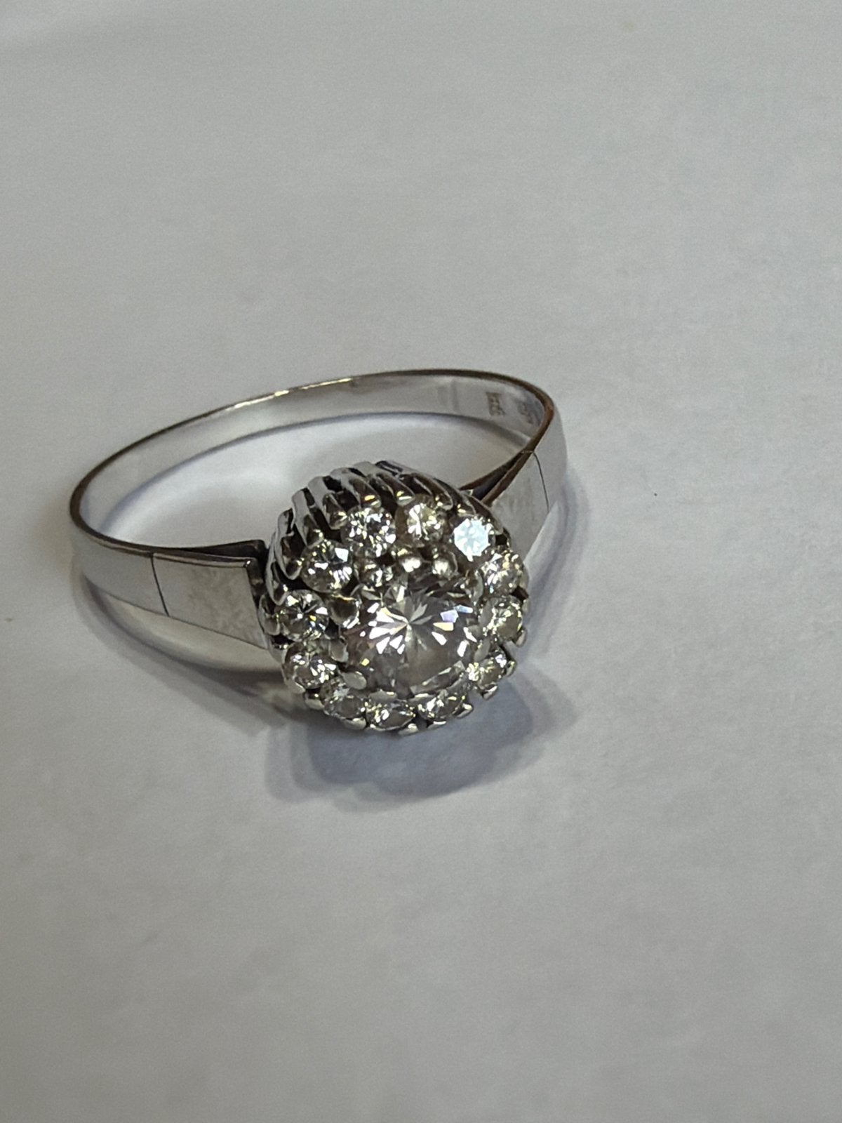 Magnifique bague auréolée en or 18 carats — 1,01 ct brillant, Enlèvement ou Envoi, Blanc, Or