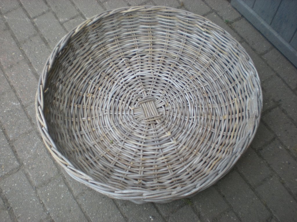 grote (80 cm diam) rotan mand, Ophalen, Mand