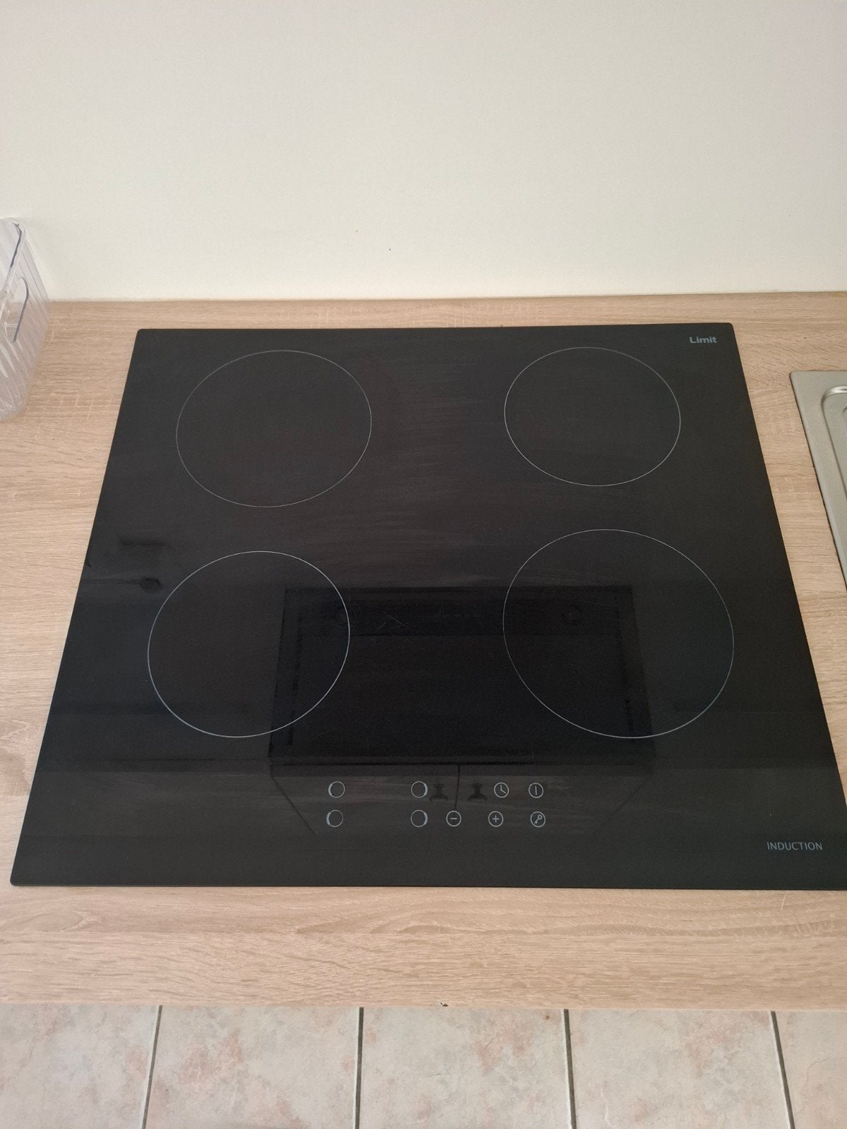 Cuisinière à induction, 4 zones de cuisson, Encastré, Comme neuf, Enlèvement