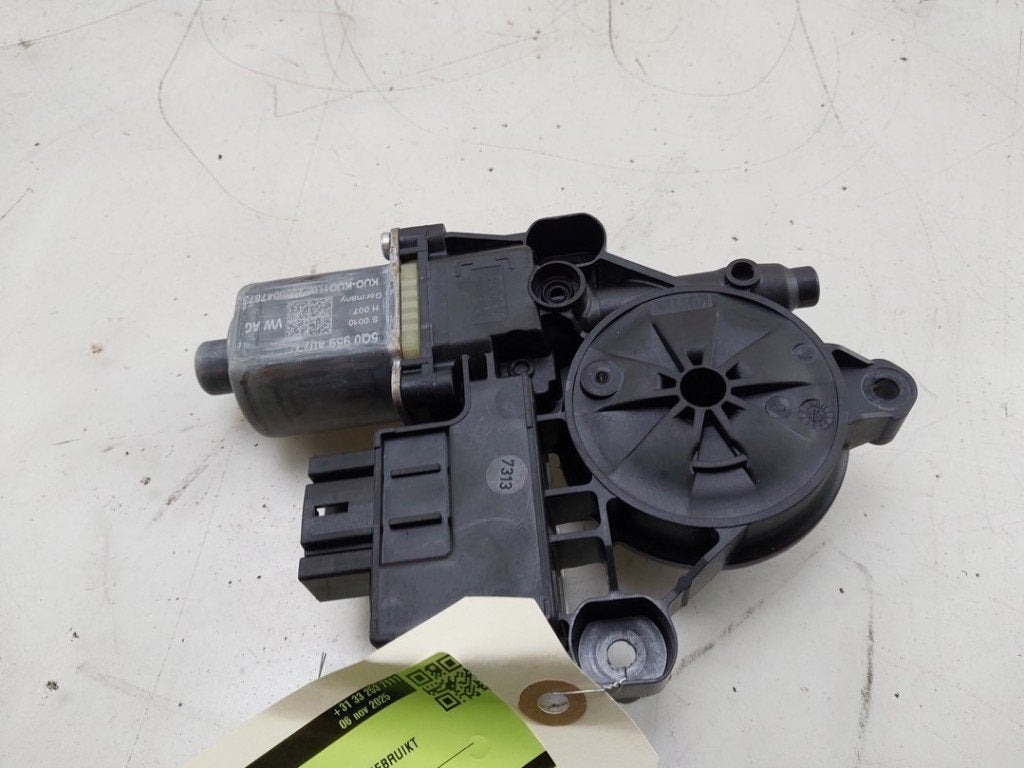 MOTEUR LEVE VITRE ELECTRIQUE Golf VIII (CD1) (|5Q0959407C|), Autos : Pièces & Accessoires, Utilisé, Volkswagen