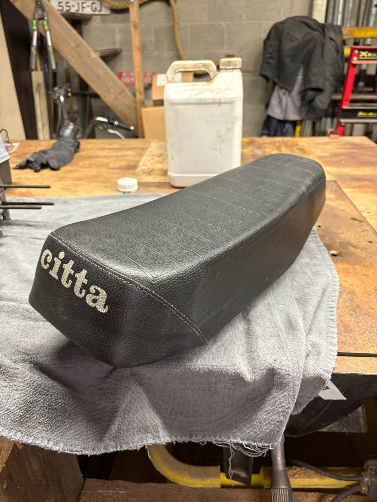 Gilera citta zadel, Fietsen en Brommers, Brommeronderdelen | Algemeen, Ophalen, Gebruikt, Zadel